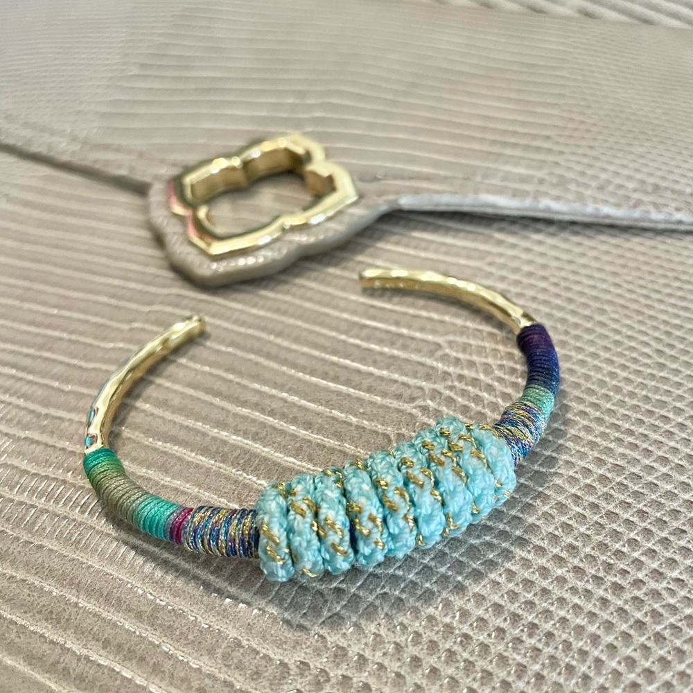 Masie Good Cuff Bracelet in Mint Mix Paracord
